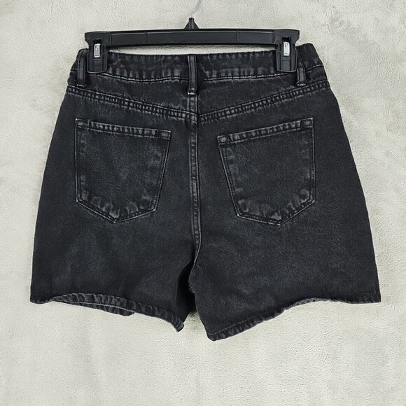 FOREVER 21 Mom Shorts Womens Size S Black Embroidered Strawberries High Rise - Picture 8 of 10